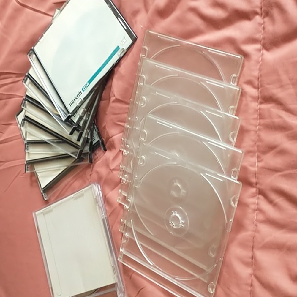 🎈 3/$12! Lot of CD/DVD Blank Disks and Cases! - Picture 8 of 8